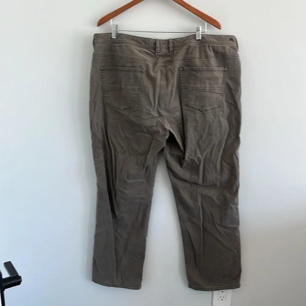 Tommy bahama a‎ jeans taupe color 42/30